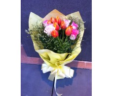 F25 6 ROSES WITH 6 TULIPS BOUQUET